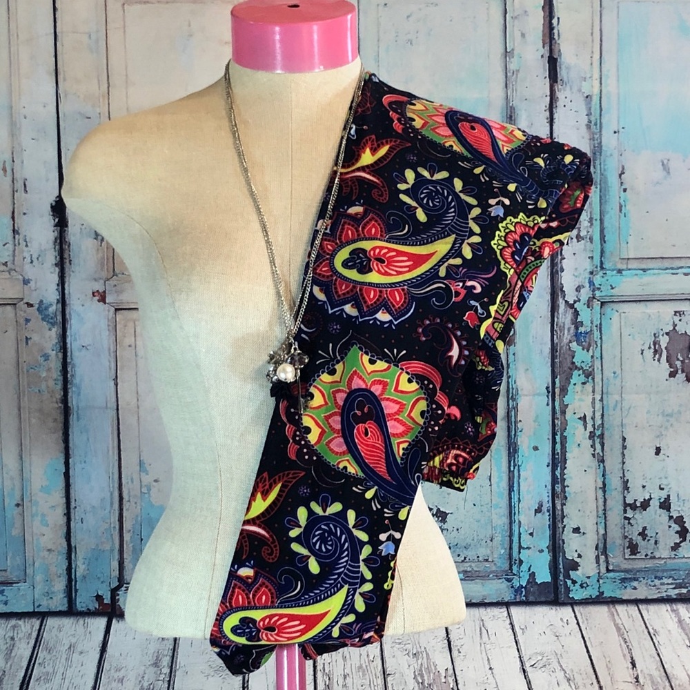 Paisley pattern buttery soft leggings